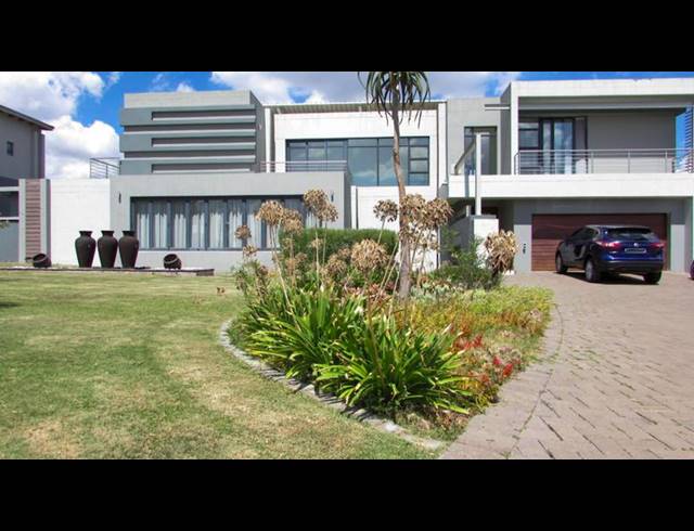 4 BEDROOM HOUSE FOR SALE IN EYE OF AFRICA
